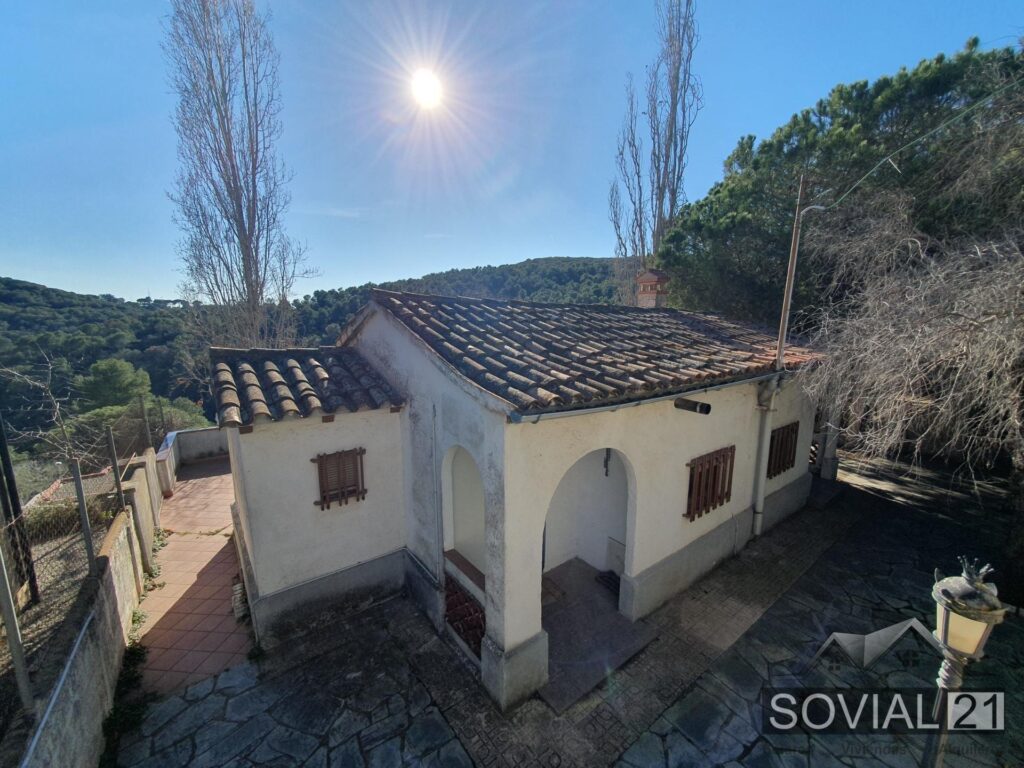 Casa para reformar con parcela de 381 m² en Baixador de Vallvidrera